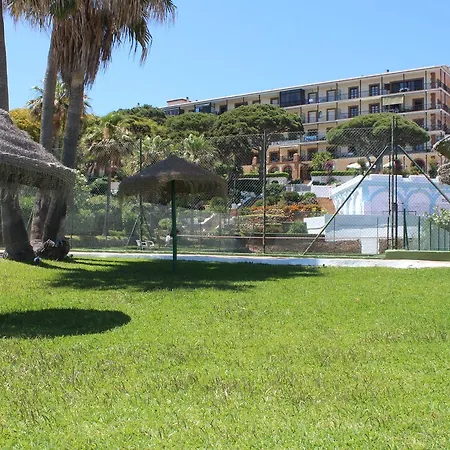 Mansion Alhamar - 2 Bedroom, Frontline Beach, Mountain Views, Full Size Pool, Tennis Courts, Close To Shops, On-site Bar & Chiringuito Apartment