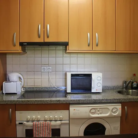 Apartment Mansion Alhamar - 2 Bedroom, Frontline Beach, Mountain Views, Full Size Pool, Tennis Courts, Close To Shops, On-site Bar & Chiringuito