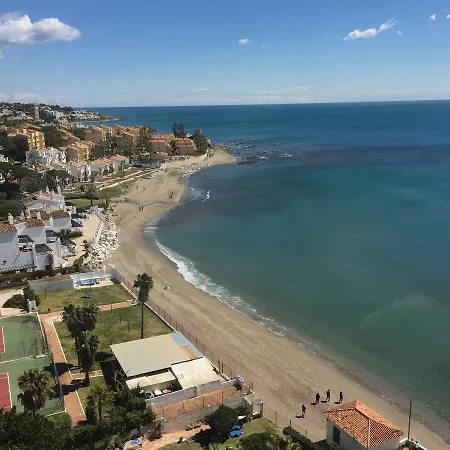 Mansion Alhamar - 2 Bedroom, Frontline Beach, Mountain Views, Full Size Pool, Tennis Courts, Close To Shops, On-site Bar & Chiringuito *