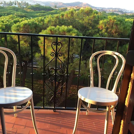Apartment Mansion Alhamar - 2 Bedroom, Frontline Beach, Mountain Views, Full Size Pool, Tennis Courts, Close To Shops, On-site Bar & Chiringuito *