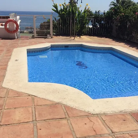 Mansion Alhamar - 2 Bedroom, Frontline Beach, Mountain Views, Full Size Pool, Tennis Courts, Close To Shops, On-site Bar & Chiringuito Apartment *