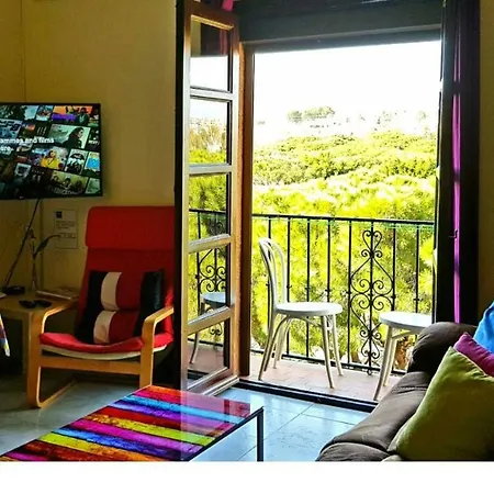 Mansion Alhamar - 2 Bedroom, Frontline Beach, Mountain Views, Full Size Pool, Tennis Courts, Close To Shops, On-site Bar & Chiringuito Apartment Sitio de Calahonda